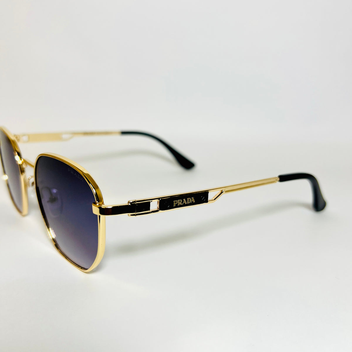 Royal Gold Gradient Sunglasses