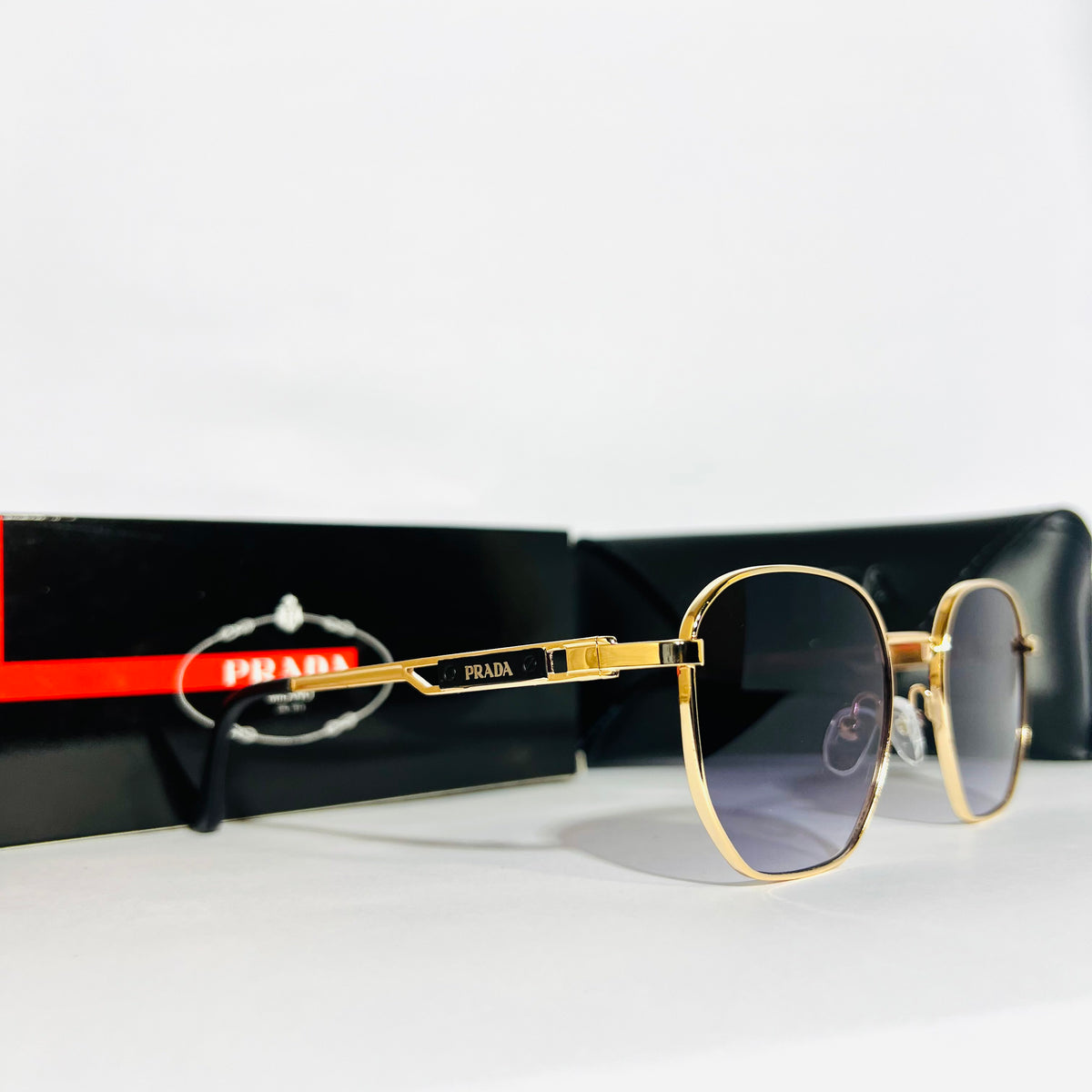 Royal Gold Gradient Sunglasses